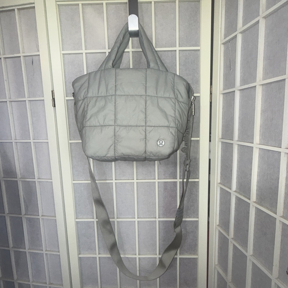 Lululemon Quilted Grid Crossbody Bag Green Gray Puffer Tote Adjustable Strap O/S - Picture 2 of 16